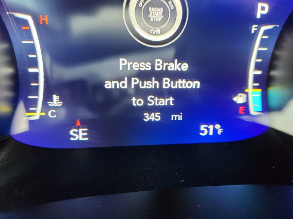 New 2025 Chrysler Pacifica Select w/ Uconnect Theater Family Group image 16