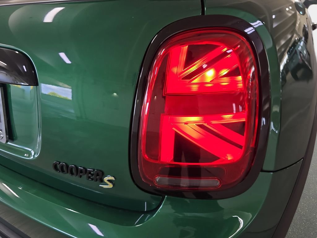 Used 2024 MINI Cooper SE image 32