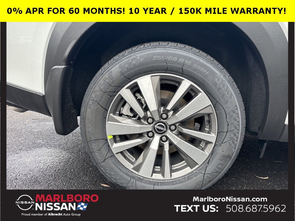 New 2025 Nissan Pathfinder SL image 14