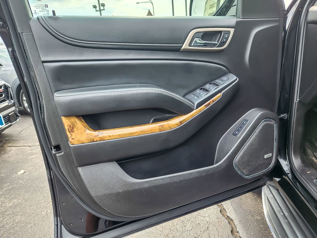 Used 2016 GMC Yukon Denali w/ Open Road Package image 18