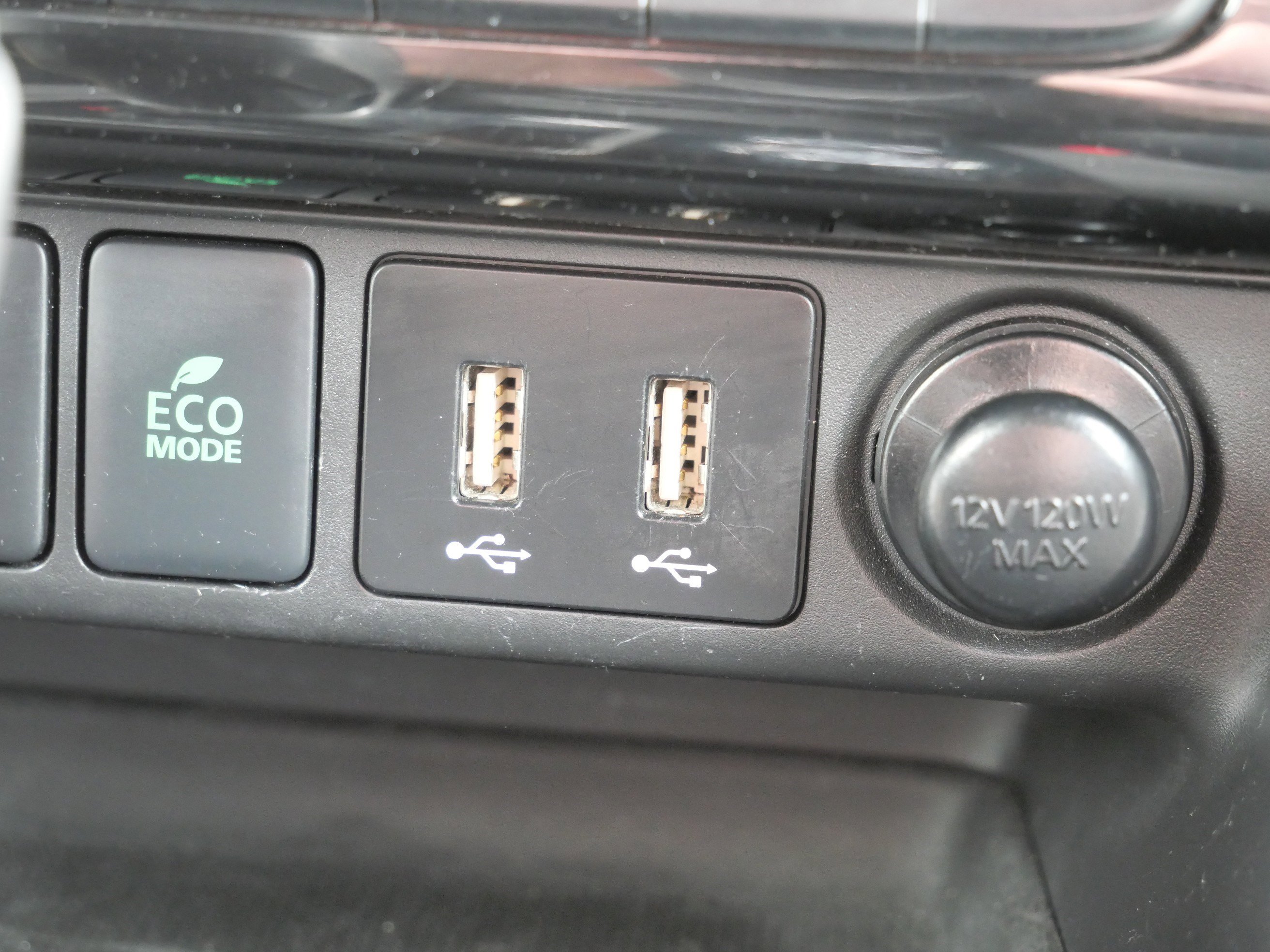 Used 2024 Mitsubishi Eclipse Cross SE image 30