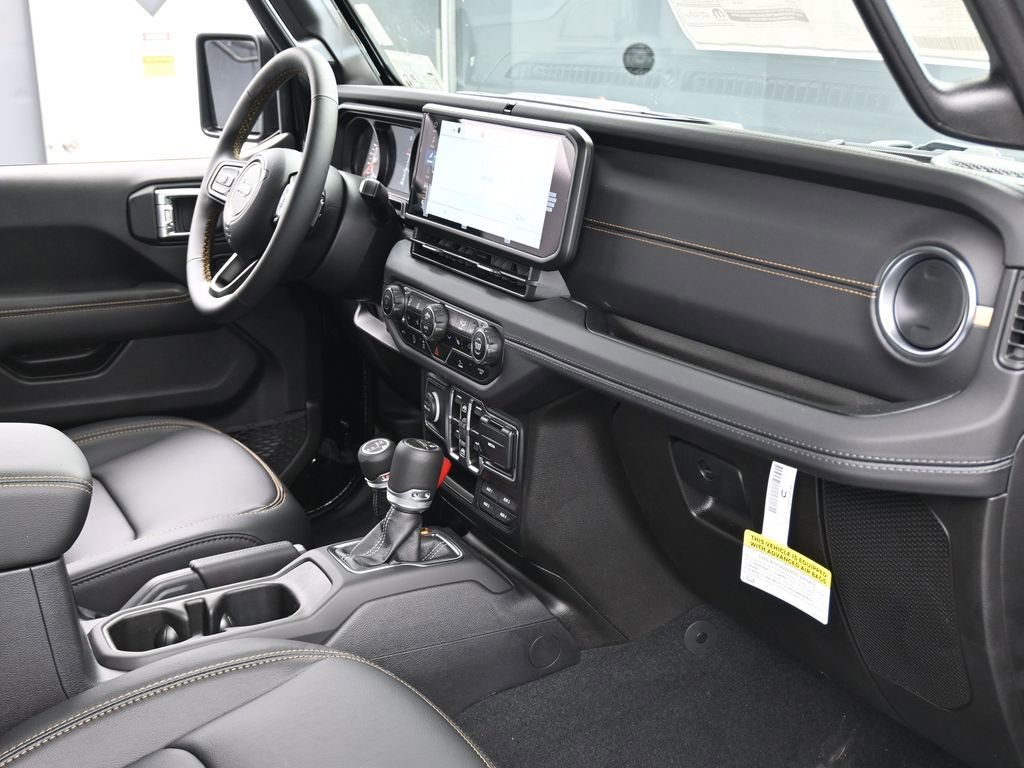 Used 2024 Jeep Gladiator Sport w/ Premium Package image 38