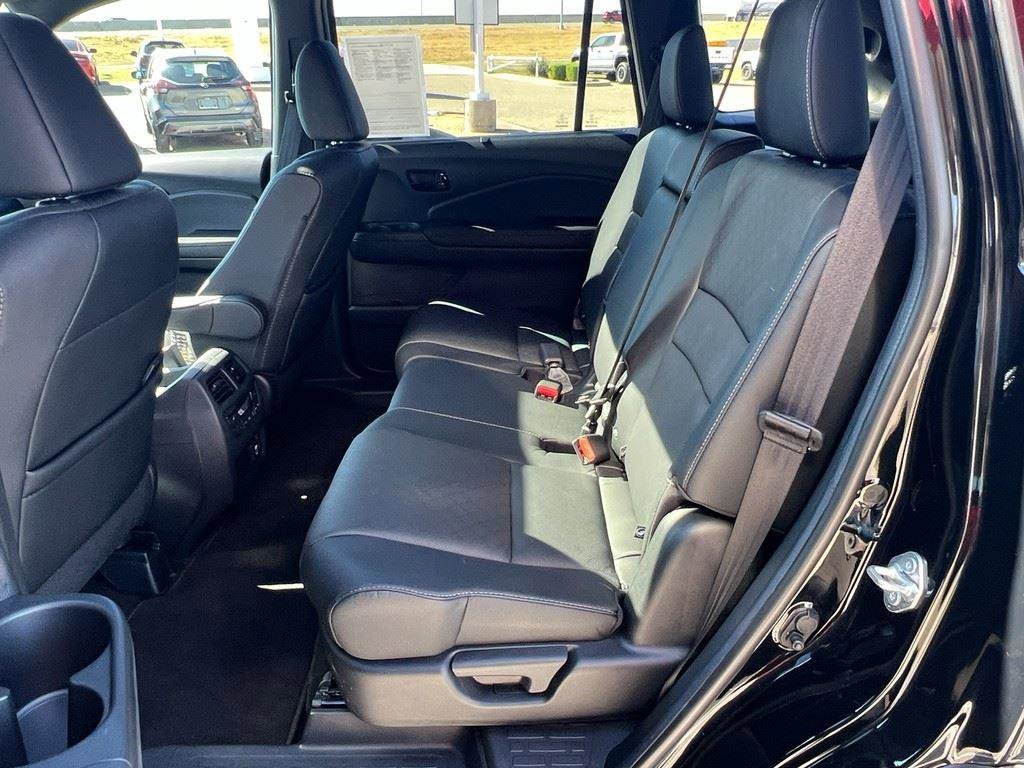 Used 2023 Honda Passport Elite image 12