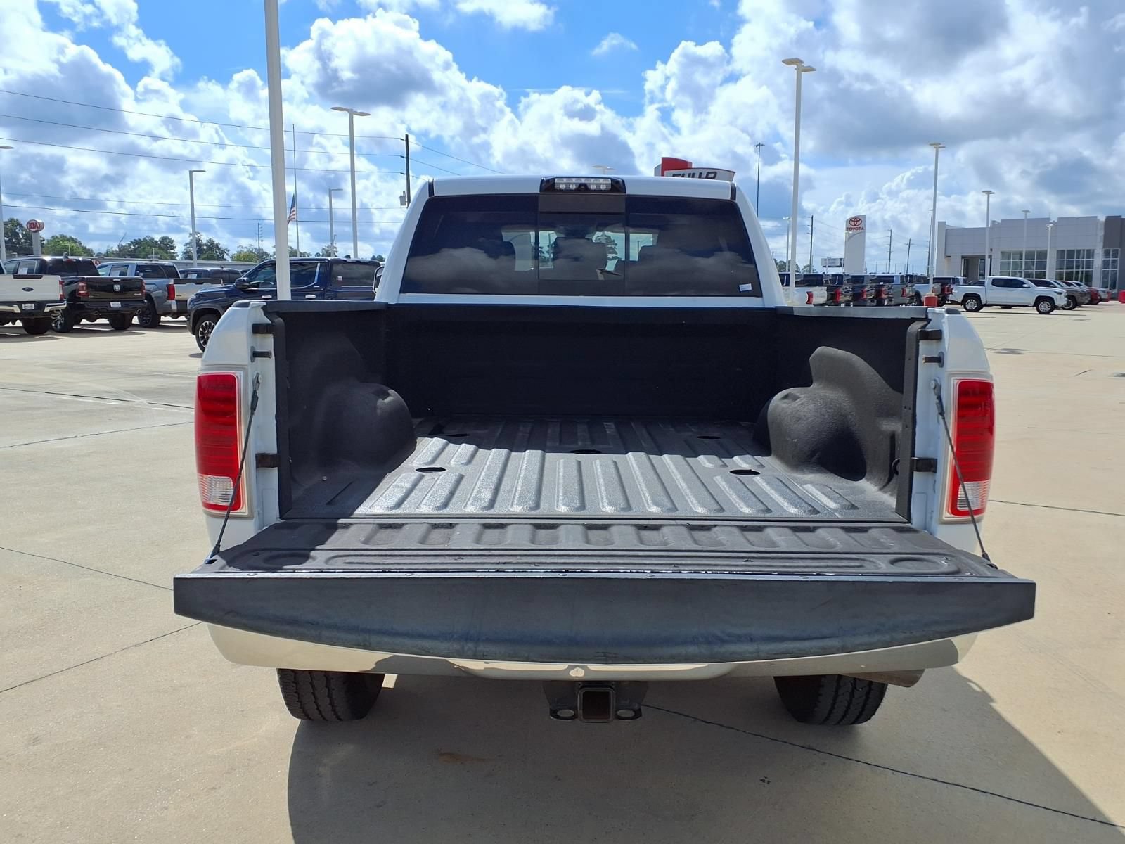 Used 2017 RAM 2500 Laramie AWD/4WD image 8