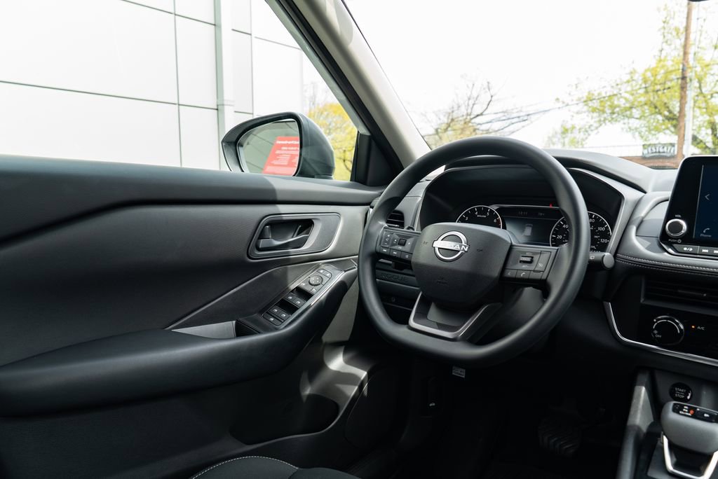 Certified 2025 Nissan Rogue S image 11