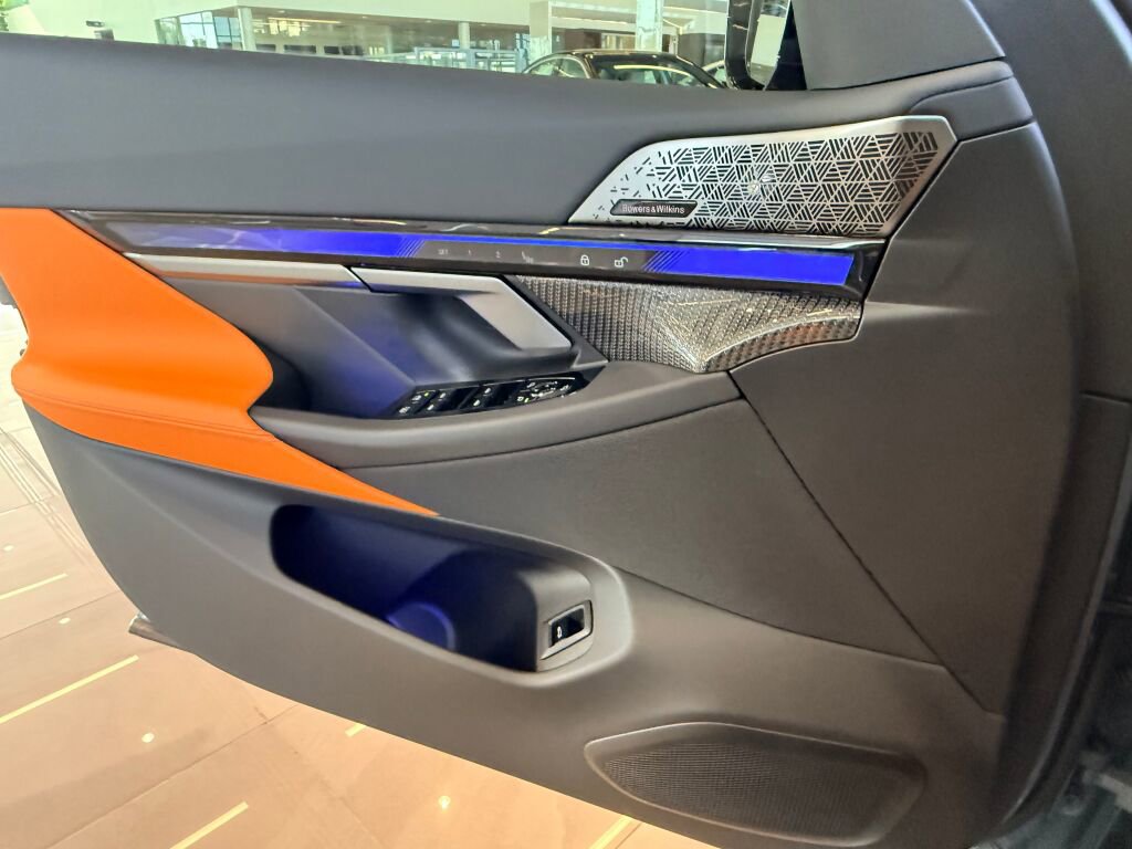 Used 2026 BMW M5 w/ Carbon Package image 14