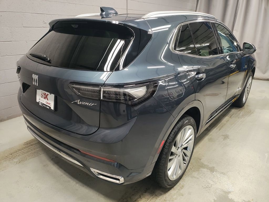 New 2026 Buick Envision Avenir image 2
