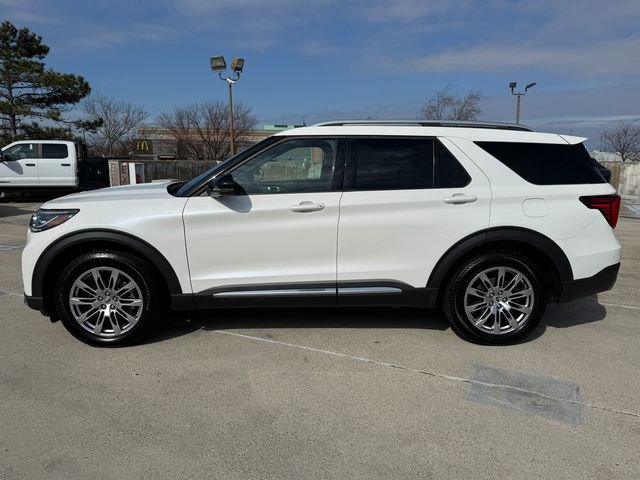 Certified 2025 Ford Explorer Platinum image 11