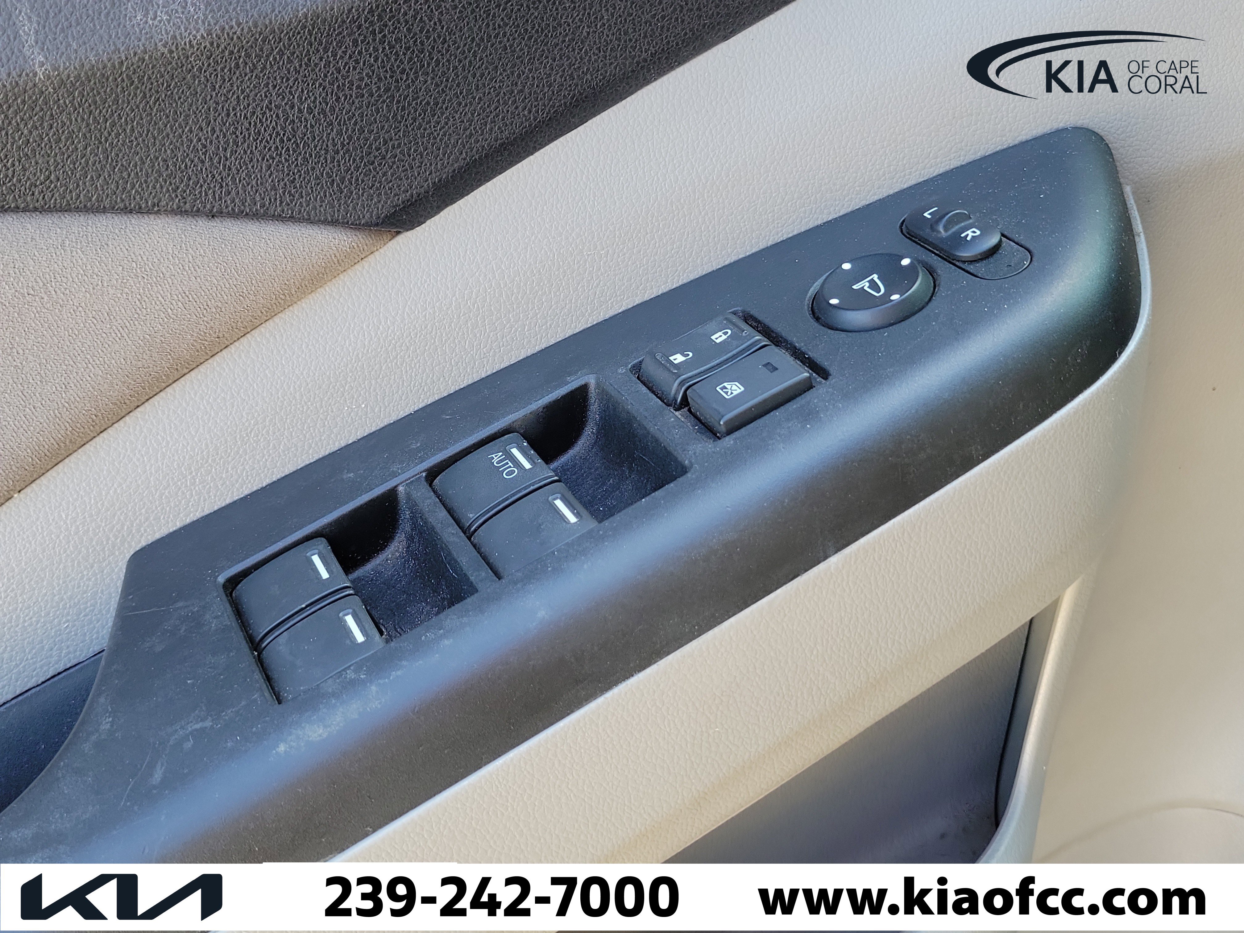 Used 2013 Honda CR-V EX image 26