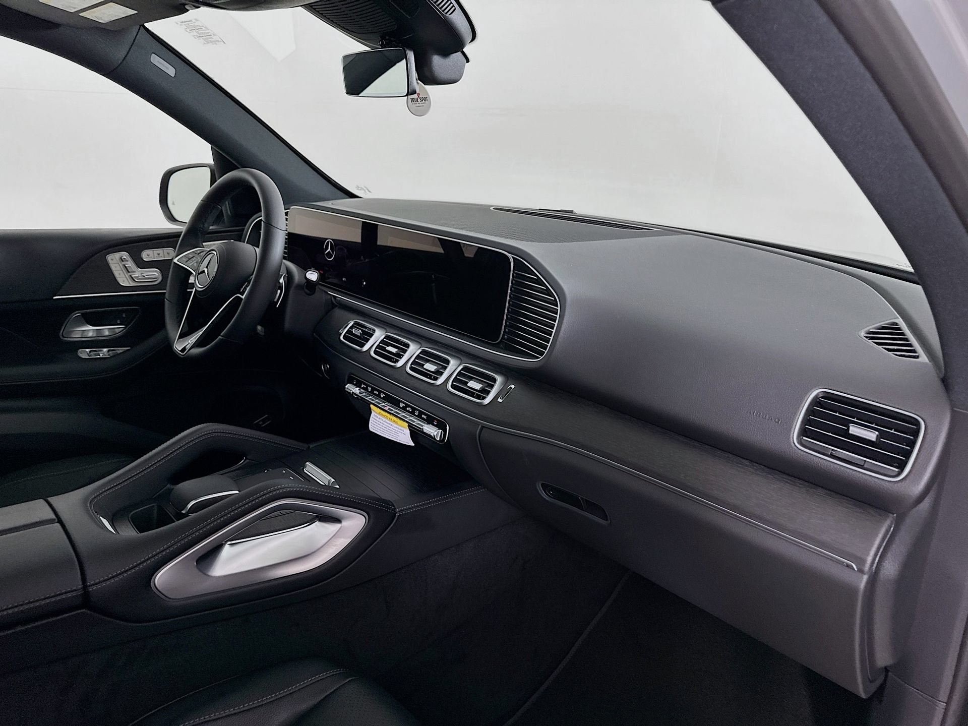 New 2026 Mercedes-Benz GLE 350 4MATIC image 32