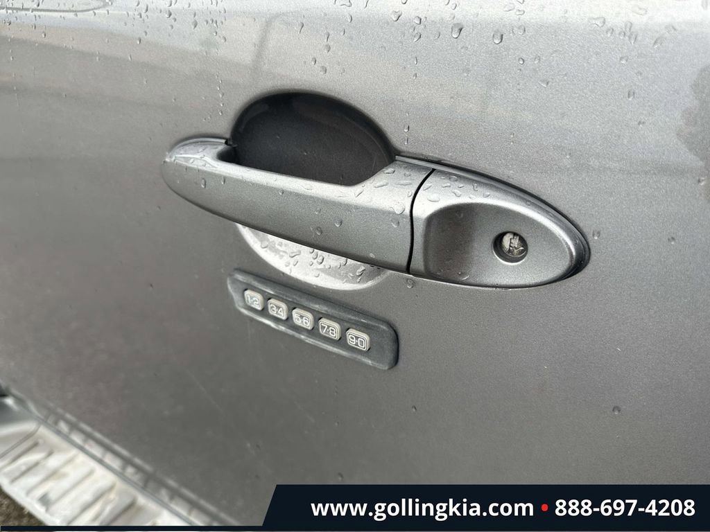 Used 2010 Ford Escape Limited image 16