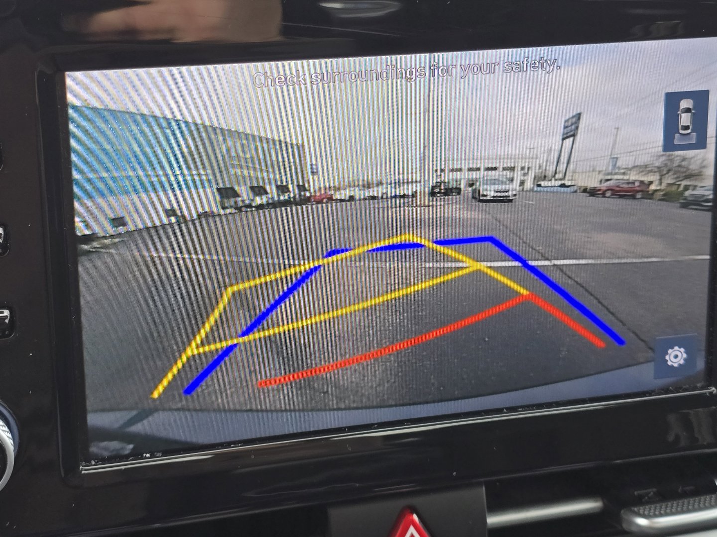 Used 2022 Hyundai Elantra SEL w/ Convenience Package image 3