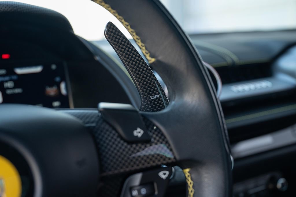 Used 2020 Ferrari 812 Superfast image 35