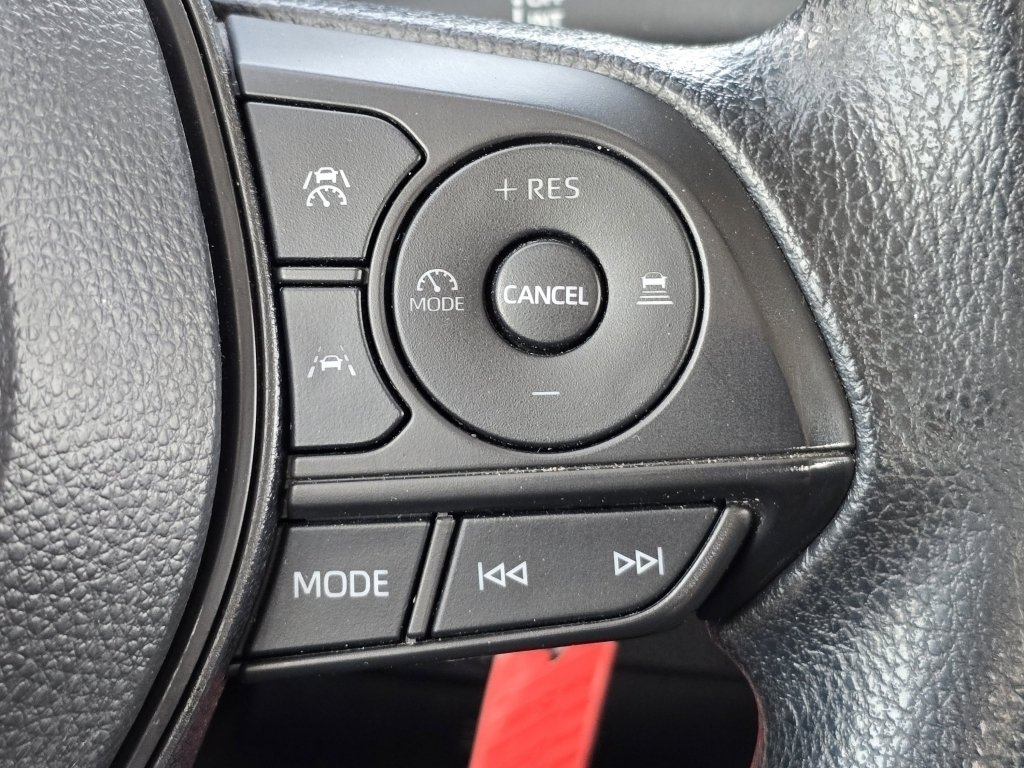 Used 2024 Toyota Corolla LE FWD image 11