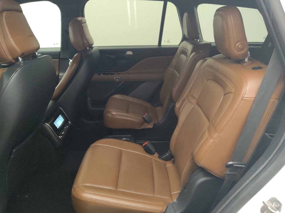 Used 2020 Lincoln Aviator Reserve w/ Elements Package Plus image 18