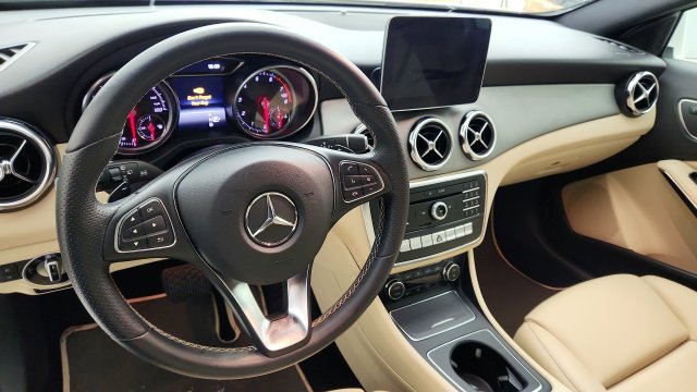 Used 2020 Mercedes-Benz GLA 250 image 12
