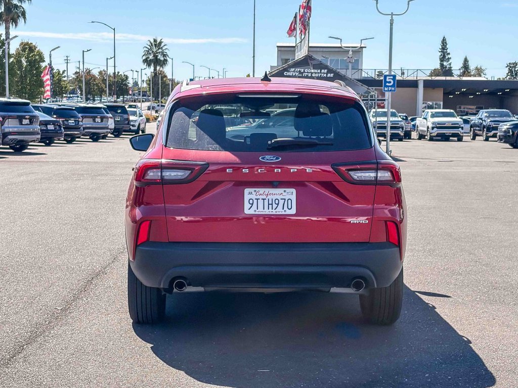 Used 2025 Ford Escape ST-Line AWD/4WD image 3