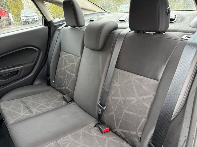 Used 2013 Ford Fiesta SE image 21