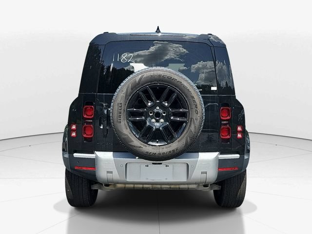 Used 2025 Land Rover Defender 110 S AWD/4WD image 4