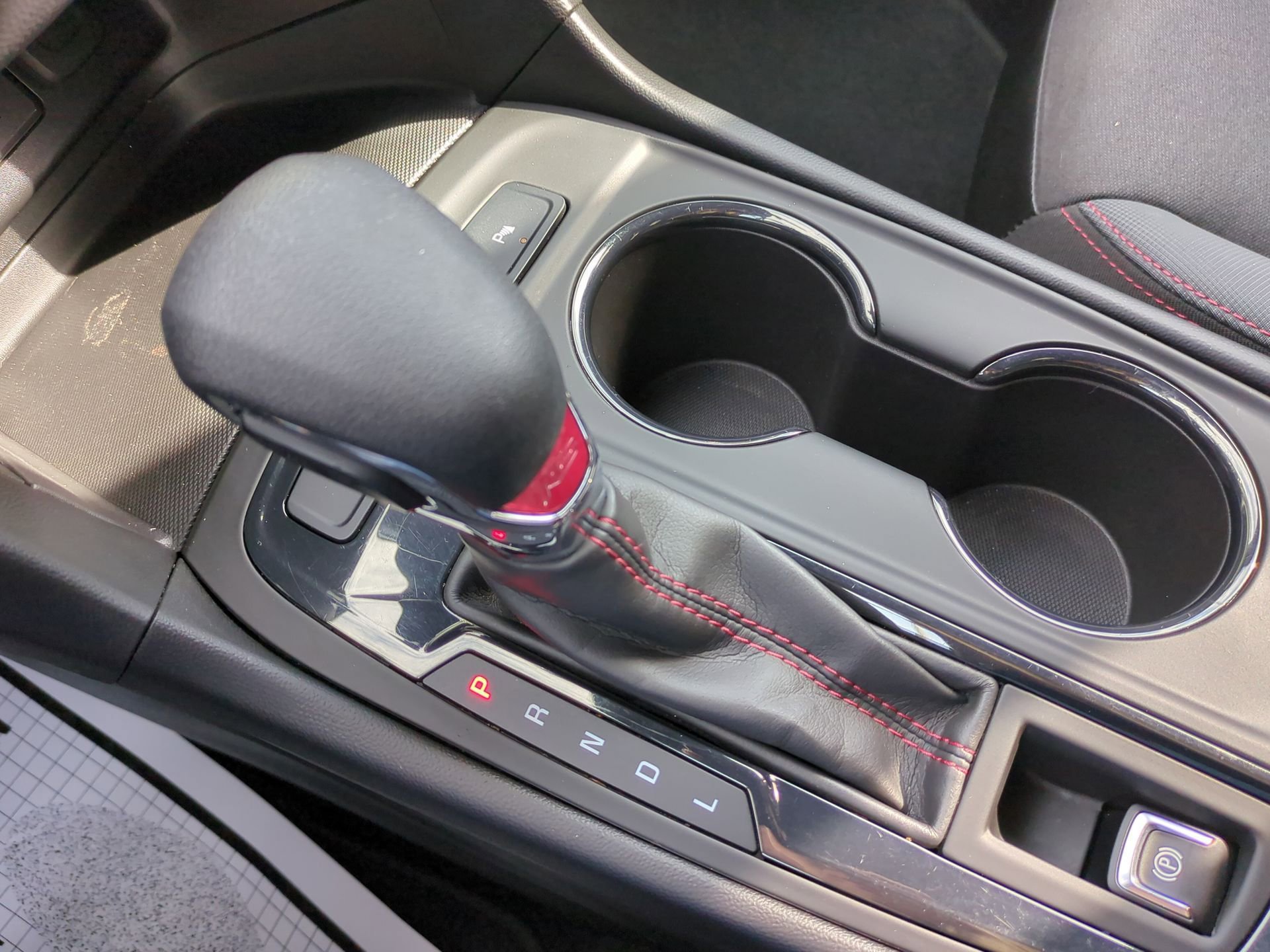 Used 2022 Chevrolet Equinox RS AWD/4WD image 16