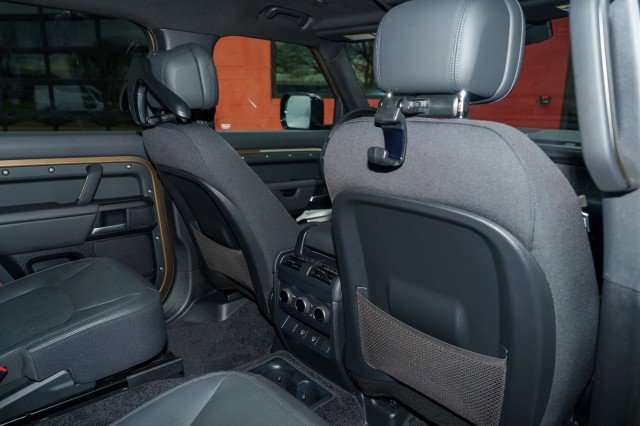 Used 2025 Land Rover Defender 130 X image 21