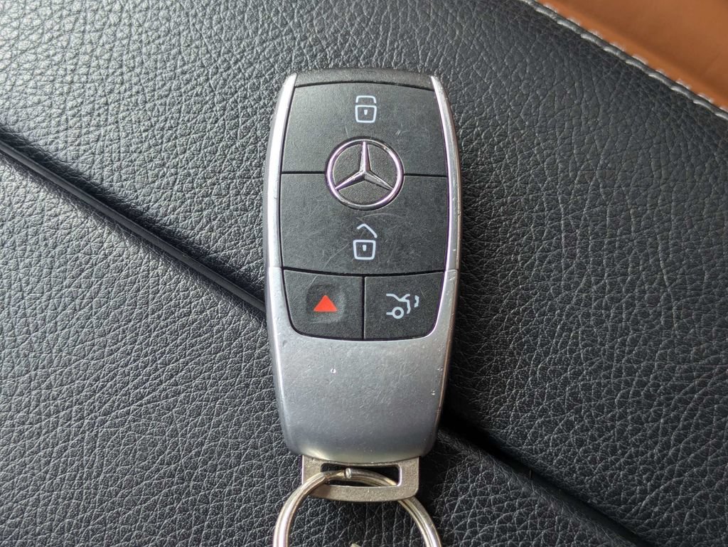 Used 2020 Mercedes-Benz C 43 AMG 4MATIC Sedan image 32