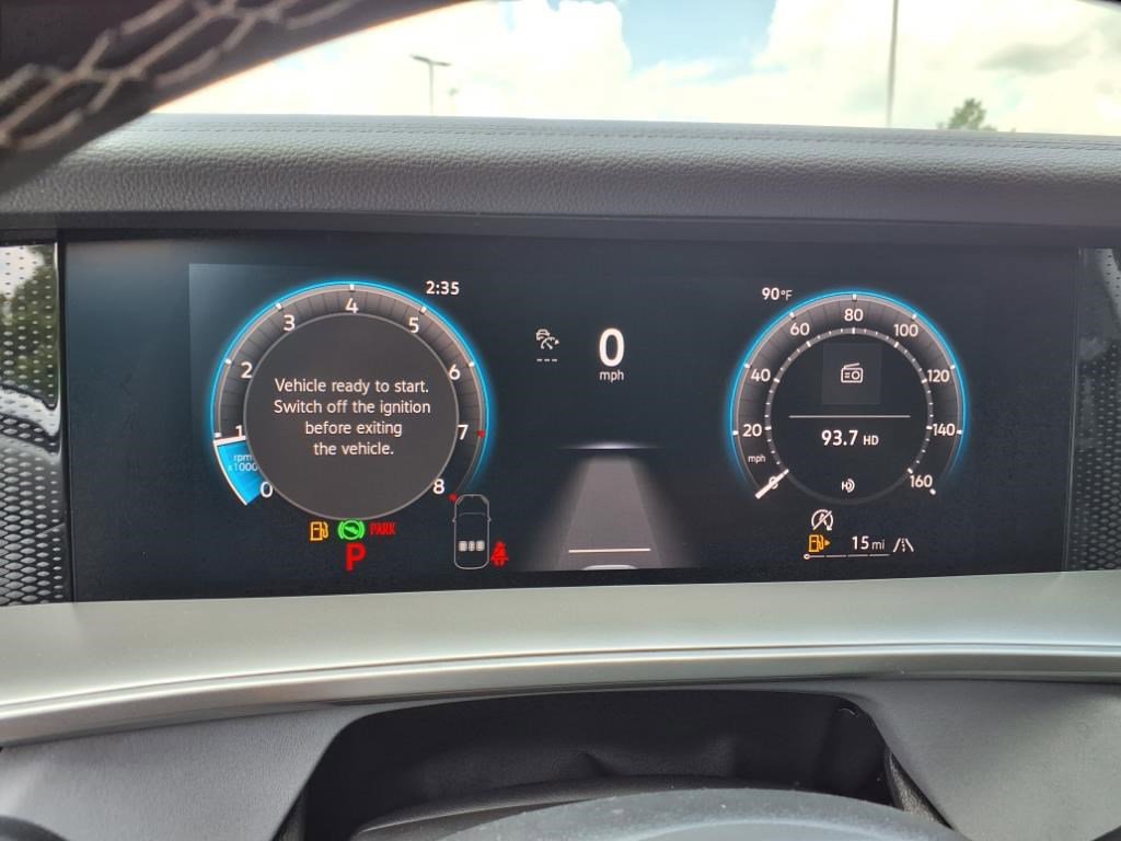 New 2025 Volkswagen Tiguan SE image 16