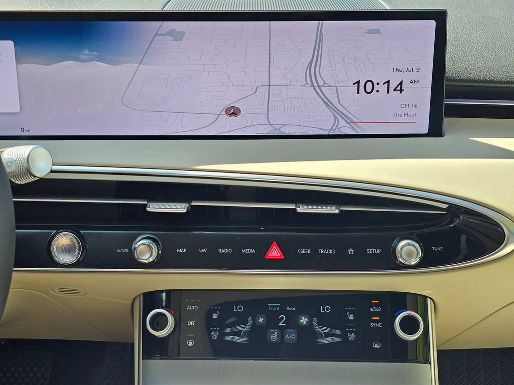 New 2026 Genesis GV70 2.5T Advanced AWD/4WD image 13