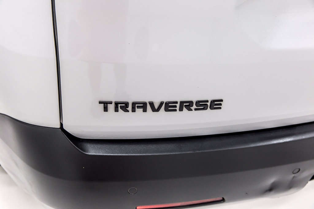 Used 2022 Chevrolet Traverse RS FWD image 5