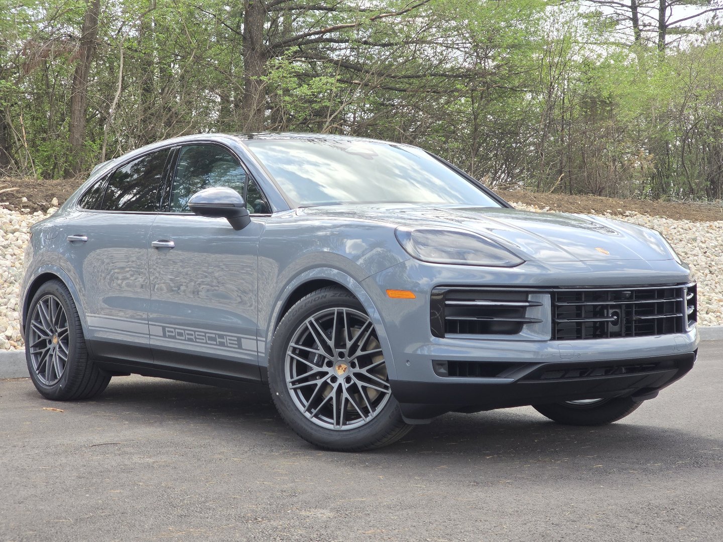 Used 2026 Porsche Cayenne Coupe image 32