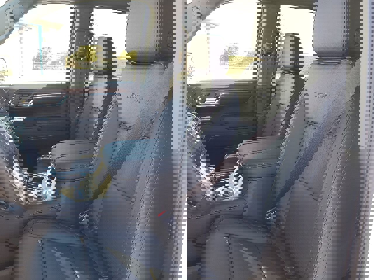 New 2024 GMC Sierra 1500 Denali w/ Technology Package image 57