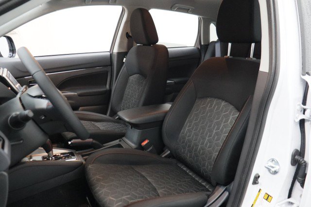 New 2026 Mitsubishi Outlander Sport LE AWD/4WD image 7