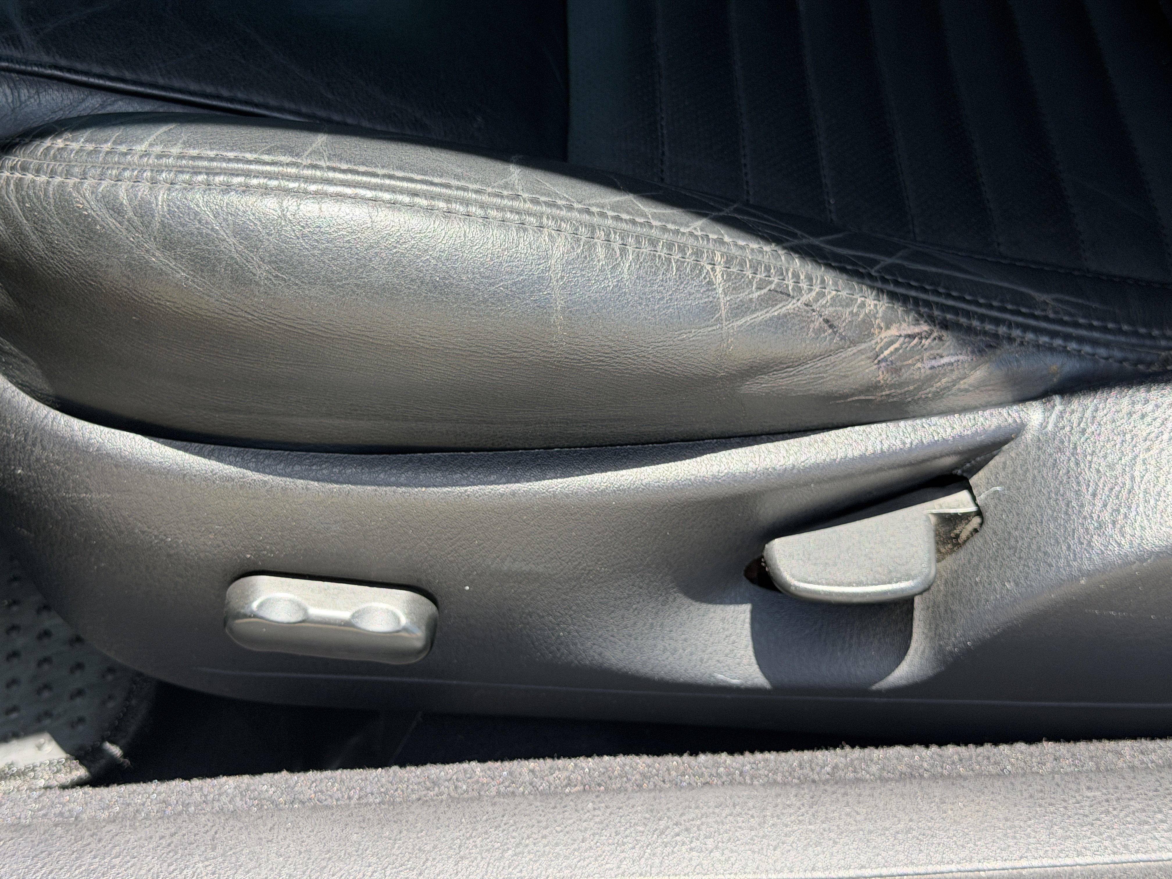 Used 2003 Ford Thunderbird RWD image 21
