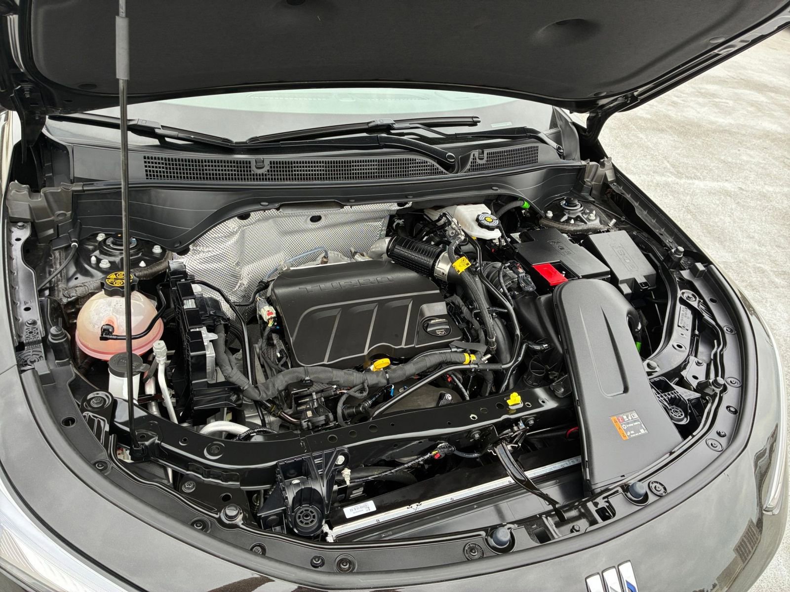 Used 2025 Buick Envista Preferred image 31