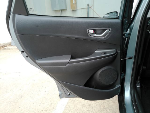 Used 2021 Hyundai Kona SEL w/ Cargo Package FWD image 17