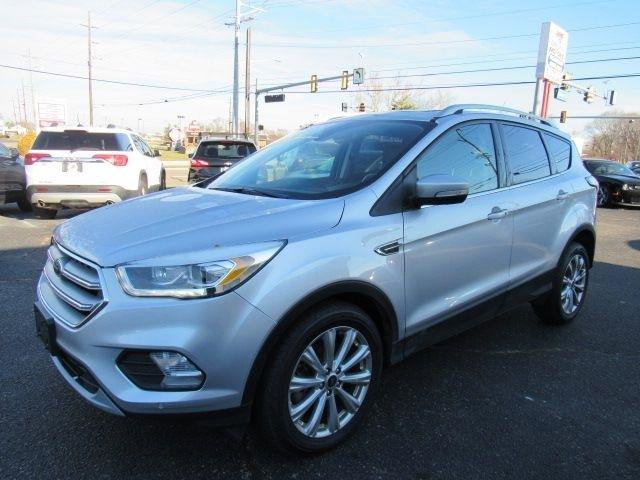 Used 2018 Ford Escape Titanium image 3