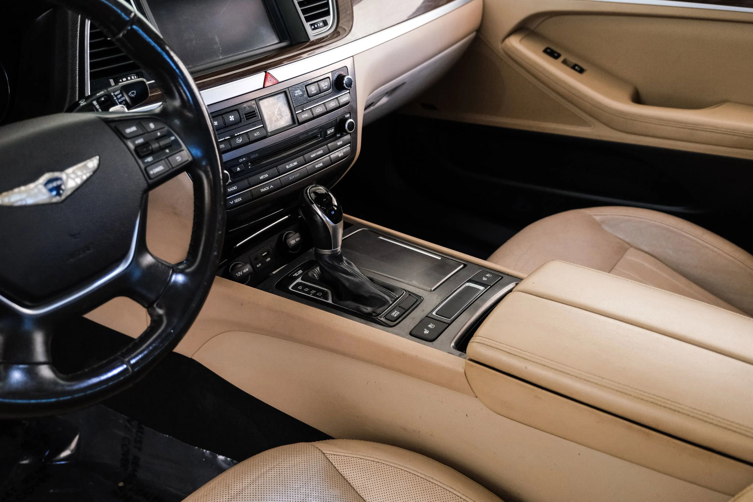 Used 2015 Hyundai Genesis 3.8 w/ Option Group 02 image 22