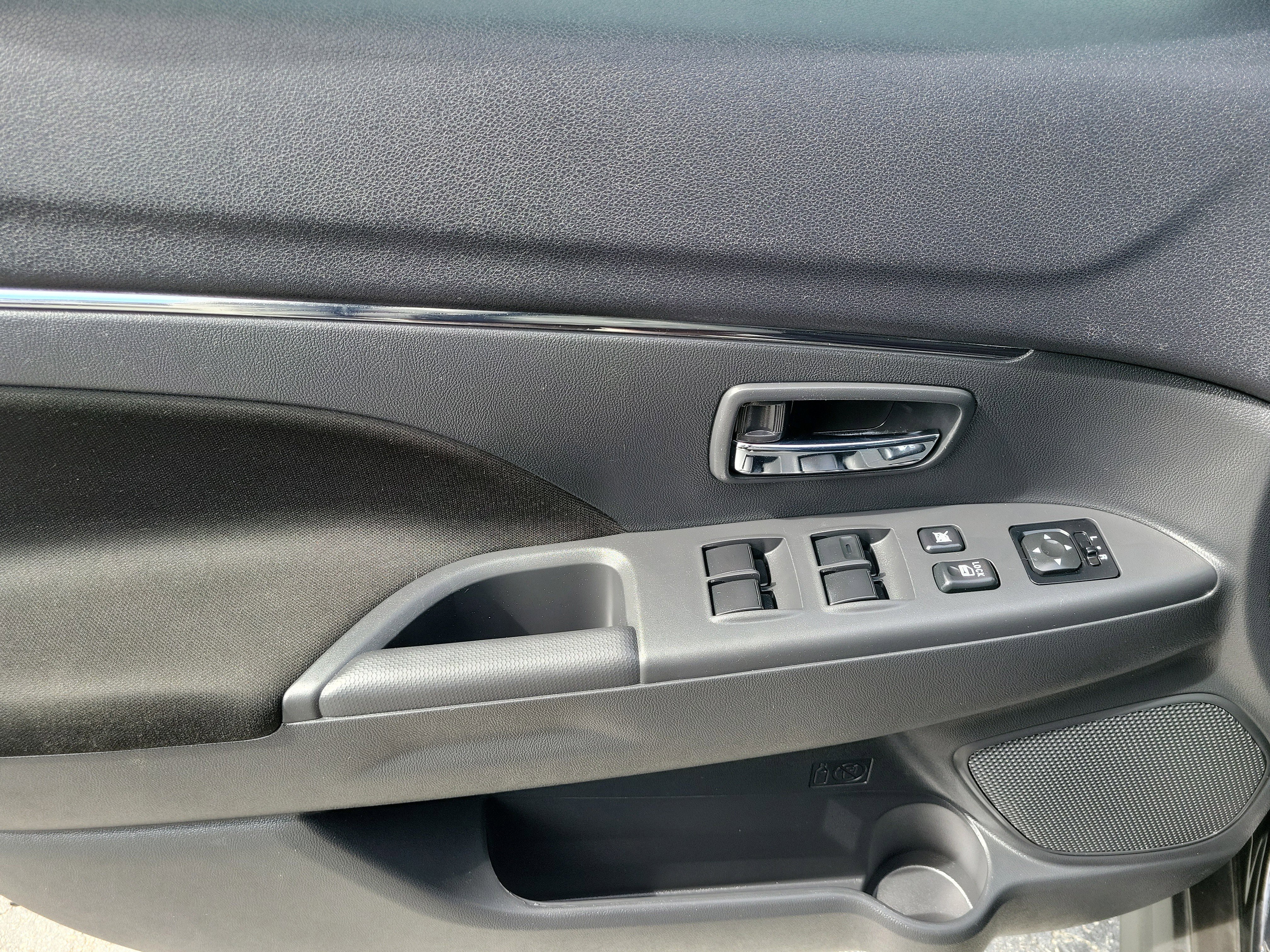 Used 2024 Mitsubishi Outlander Sport AWD image 19