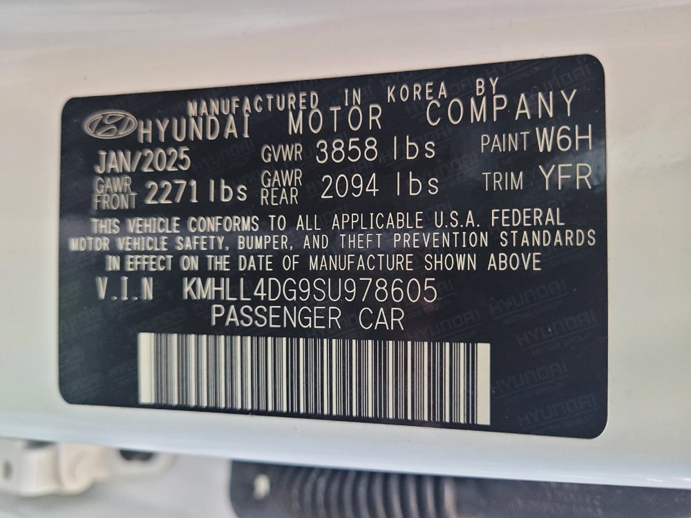 Used 2025 Hyundai Elantra SE FWD image 33