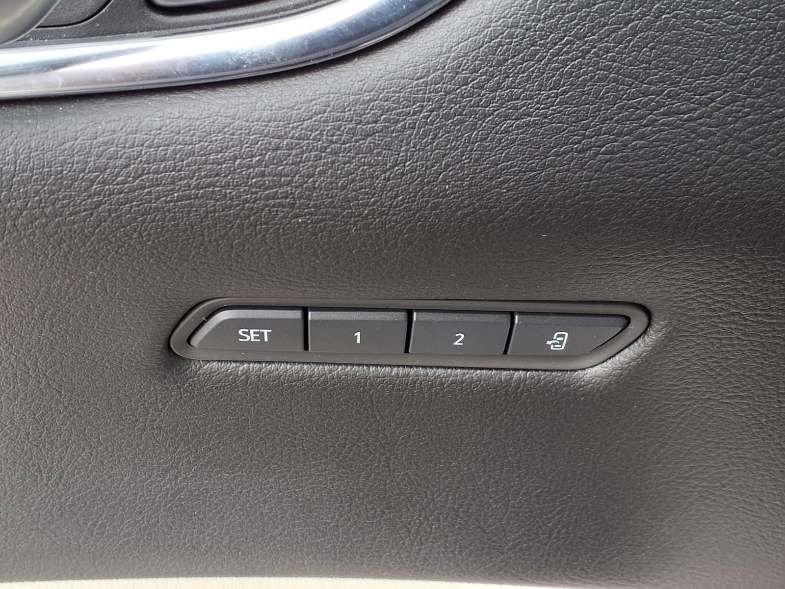 Used 2021 Cadillac XT5 Sportv AWD/4WD image 11