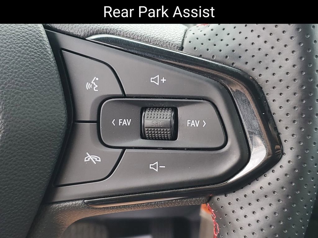 Certified 2024 Chevrolet Trax RS w/ Driver Confidence Package FWD image 13