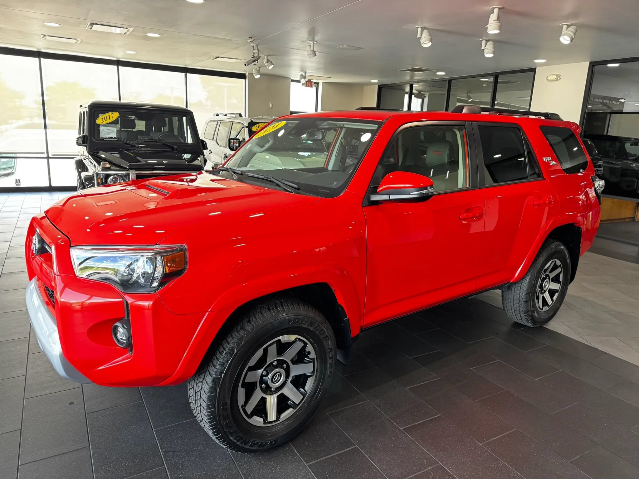 Used 2024 Toyota 4Runner TRD Off-Road Premium w/ Moonroof Package AWD/4WD image 2