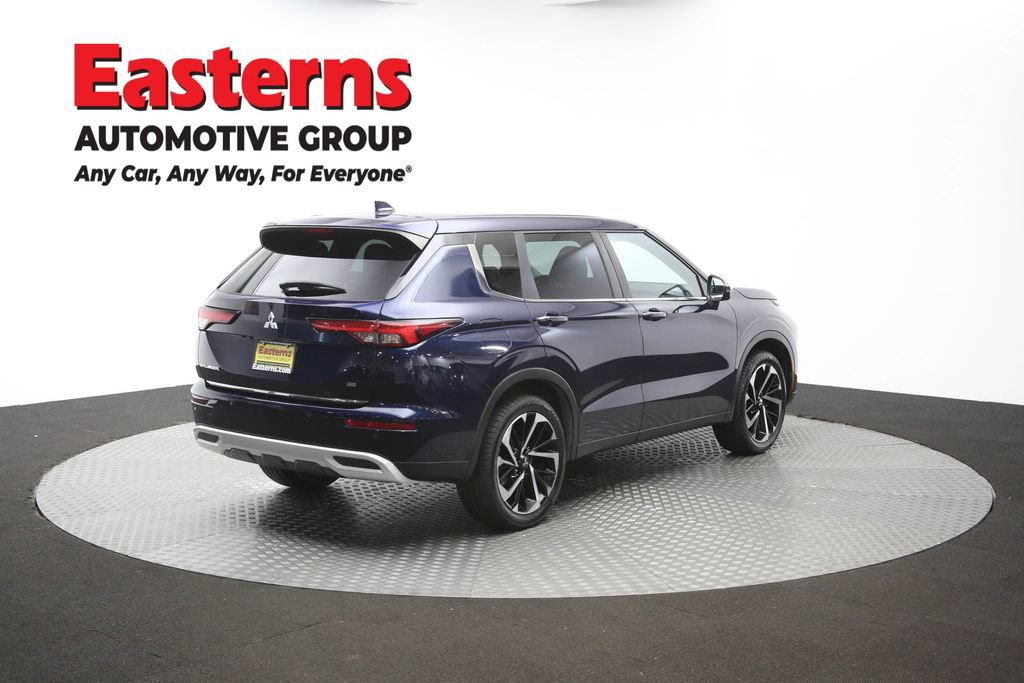 Used 2023 Mitsubishi Outlander SE AWD/4WD image 41