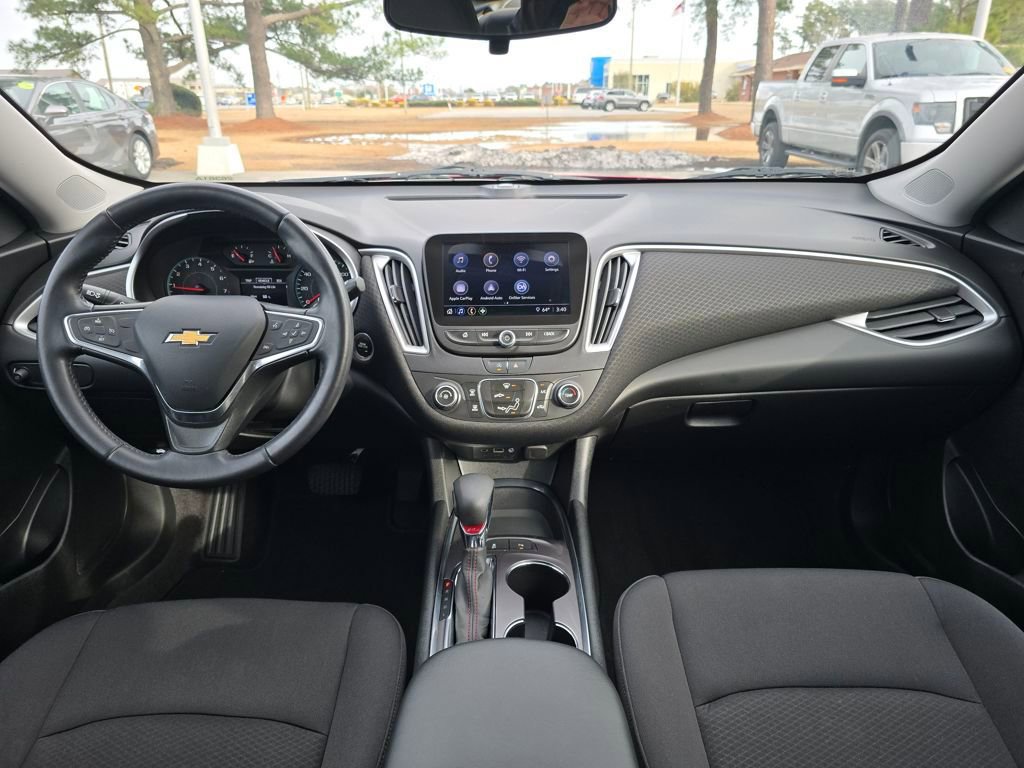 Used 2022 Chevrolet Malibu RS image 12