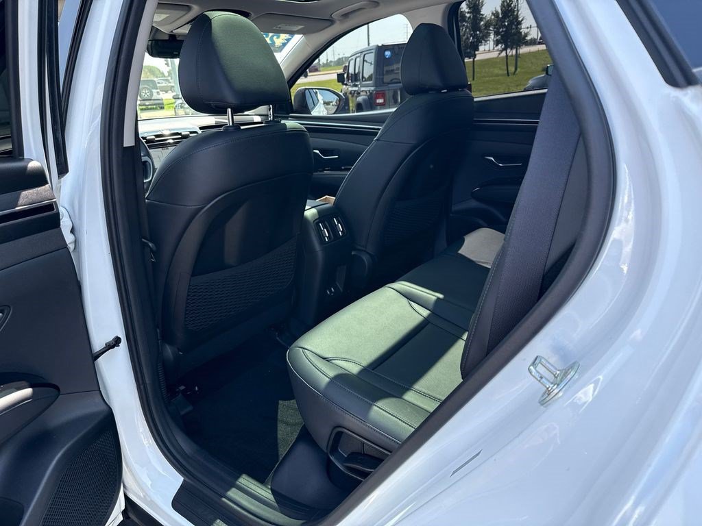 Used 2022 Hyundai Tucson Limited AWD/4WD image 14