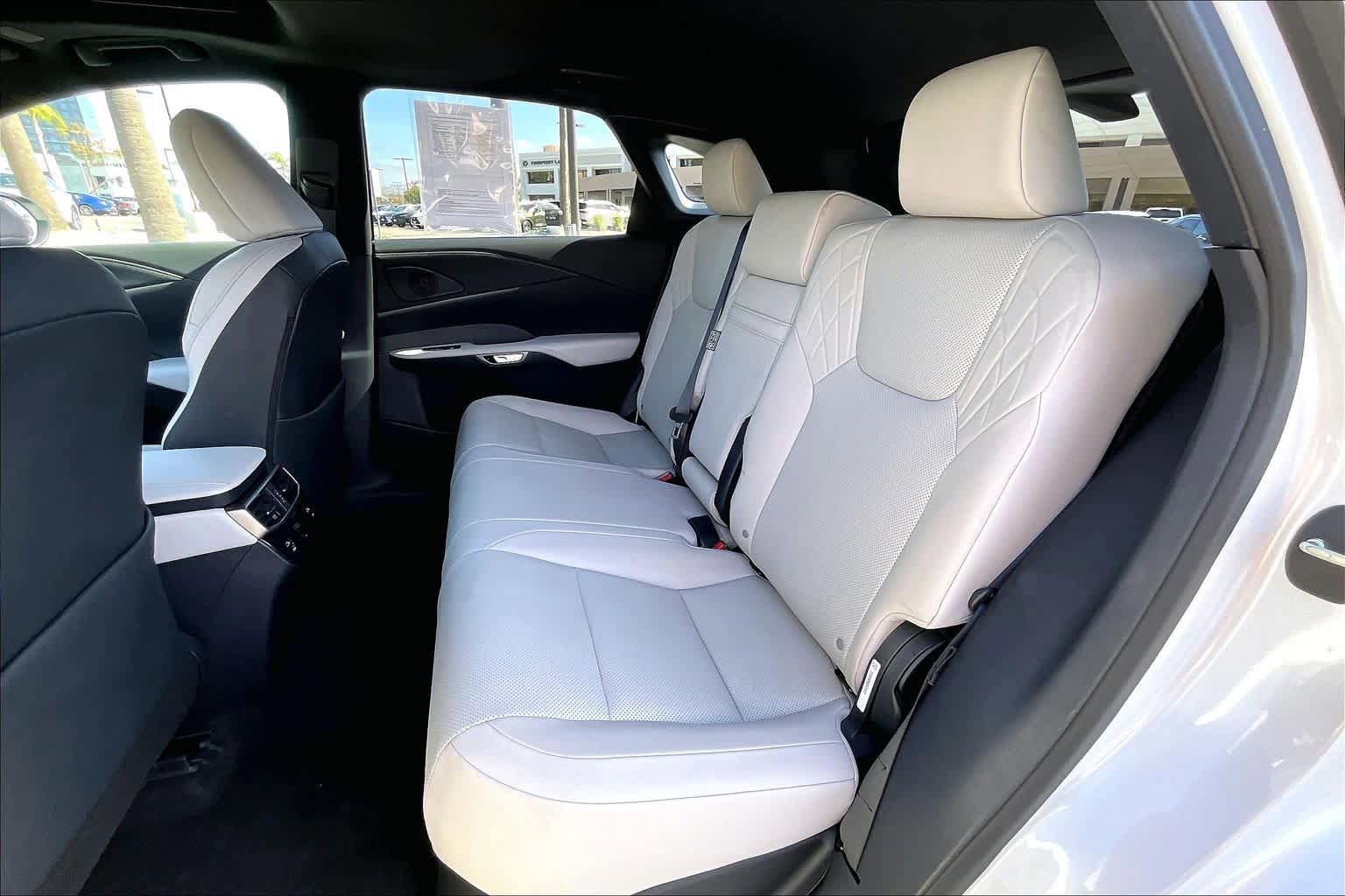 Used 2023 Lexus RX 350 Premium FWD image 18