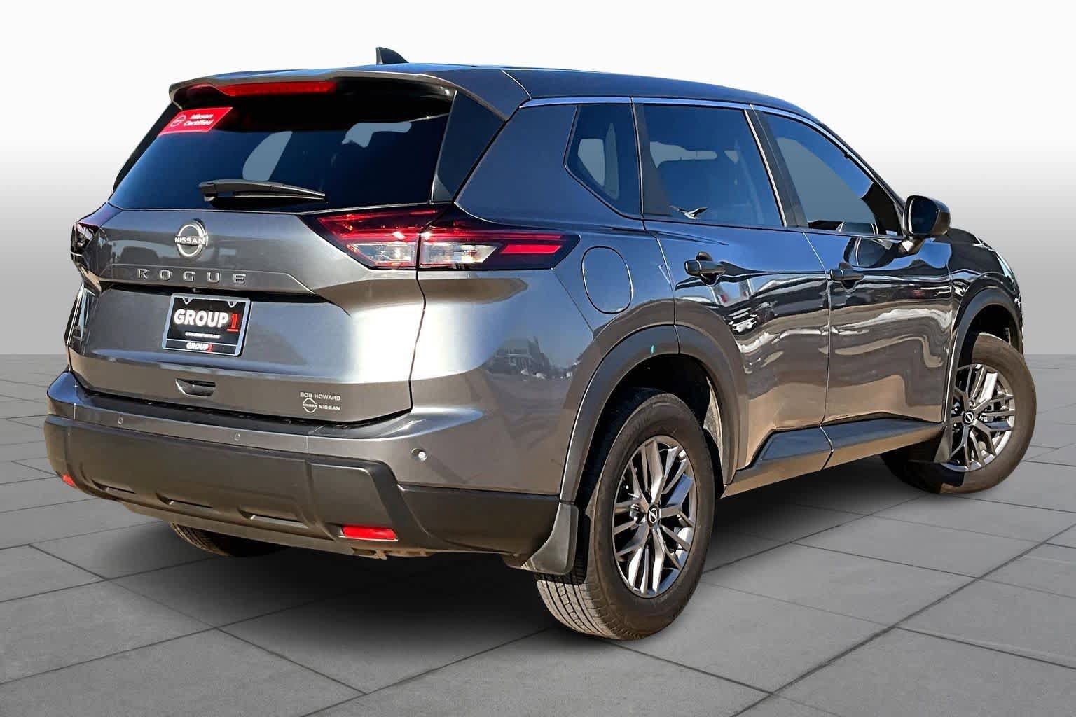 Certified 2025 Nissan Rogue S FWD image 10