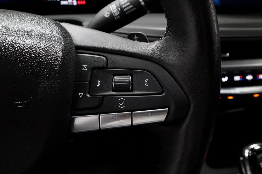 Used 2024 Cadillac XT4 Luxury image 28