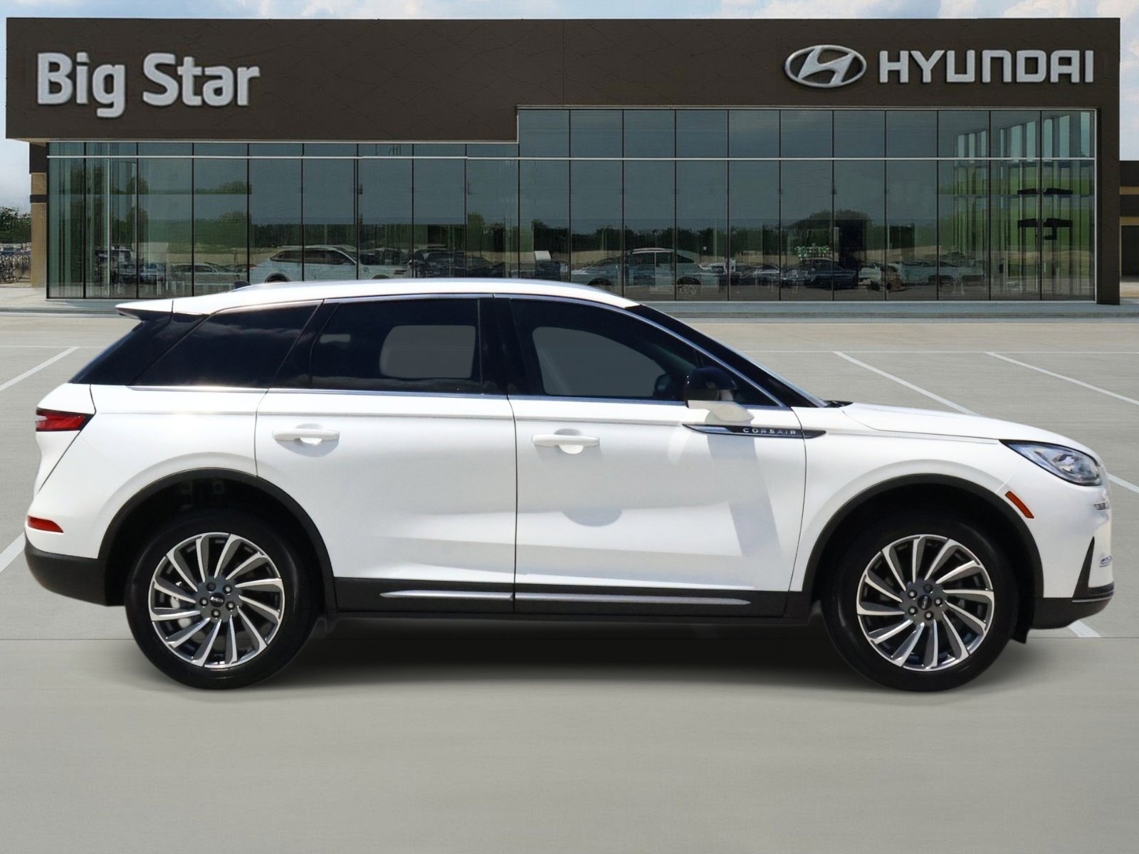 Used 2024 Lincoln Corsair Reserve FWD image 5
