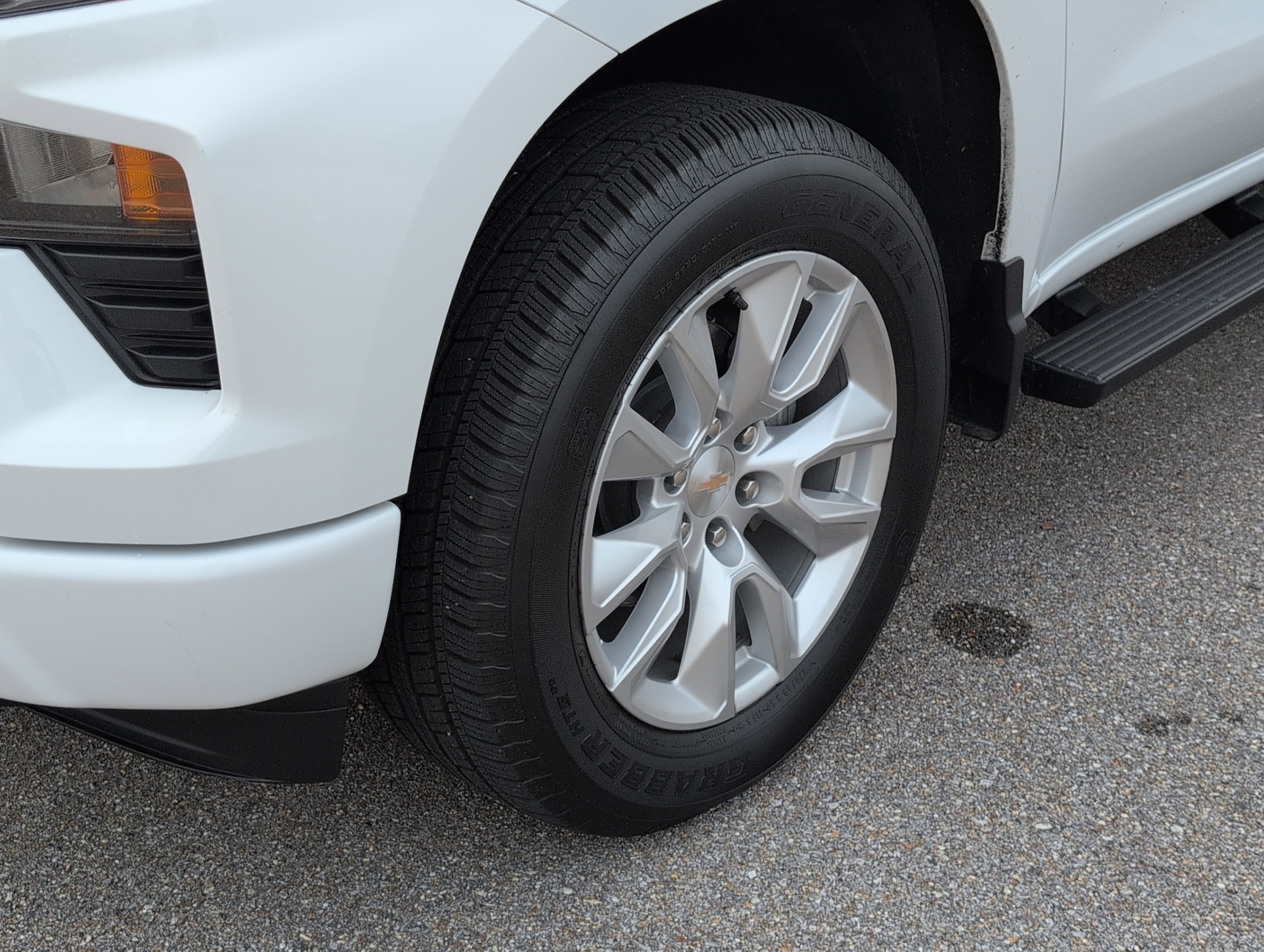 Used 2024 Chevrolet Silverado 1500 Custom image 29